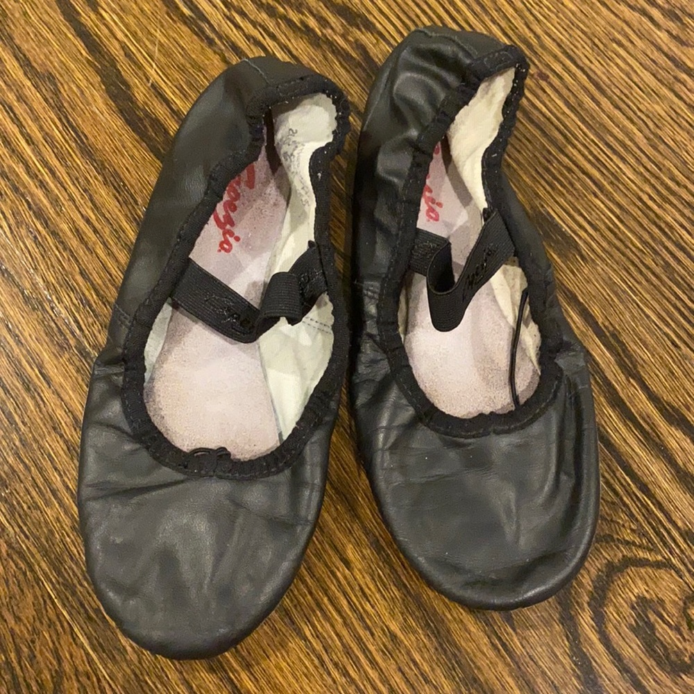 CAPEZIO Black Ballet Slippers
